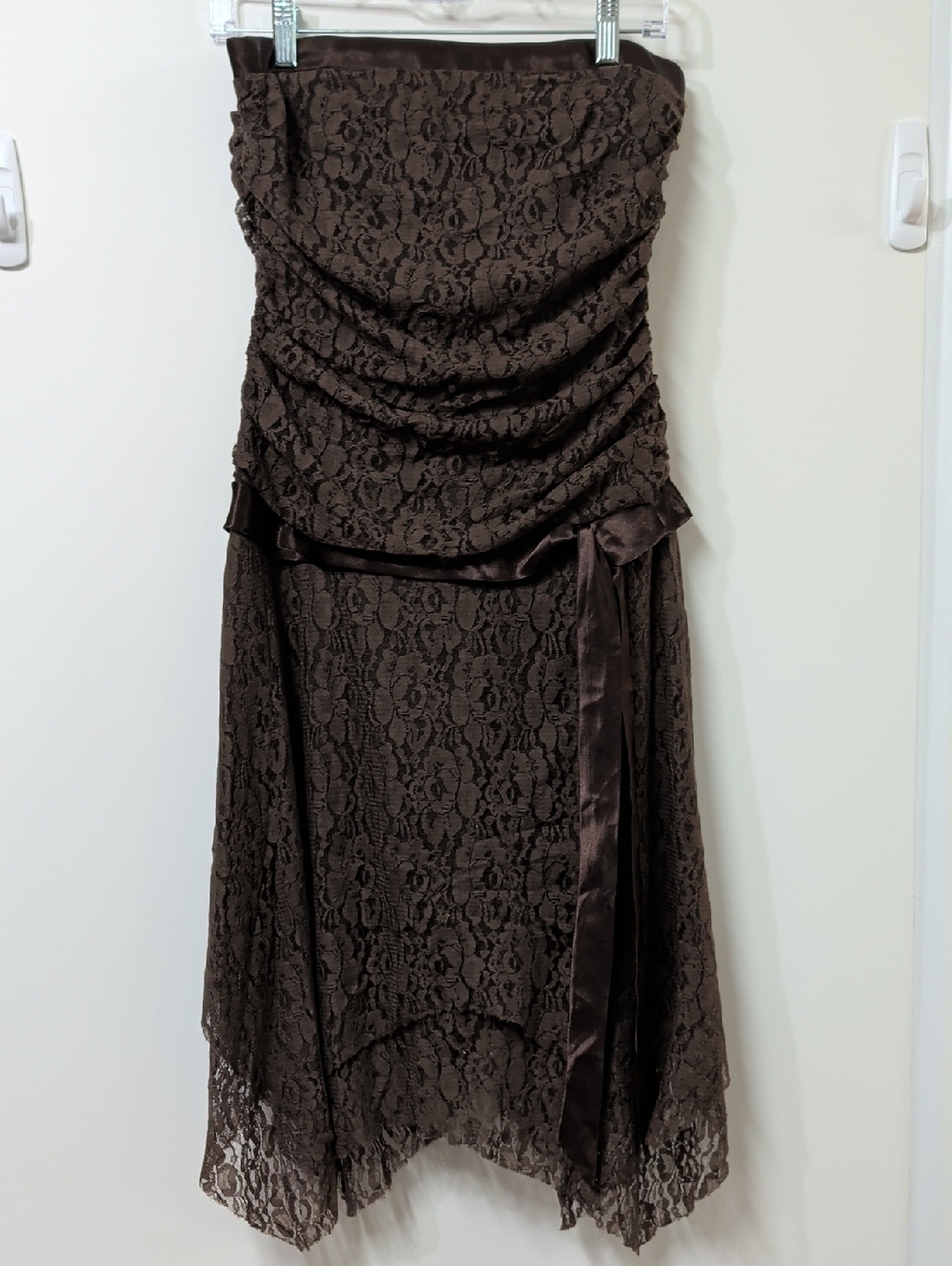 Vintage Y2K Hourglass Brown Lace Strapless Dress Size Medium